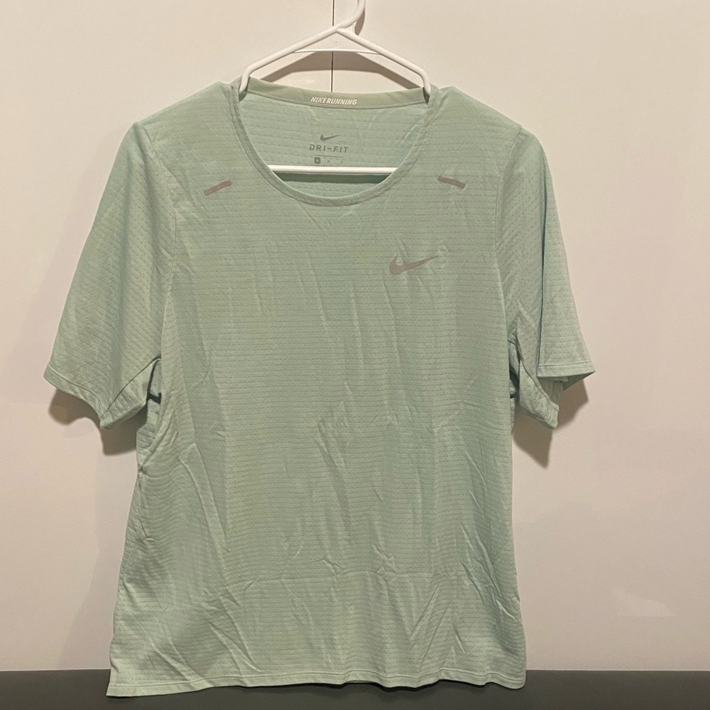 Nike Tee